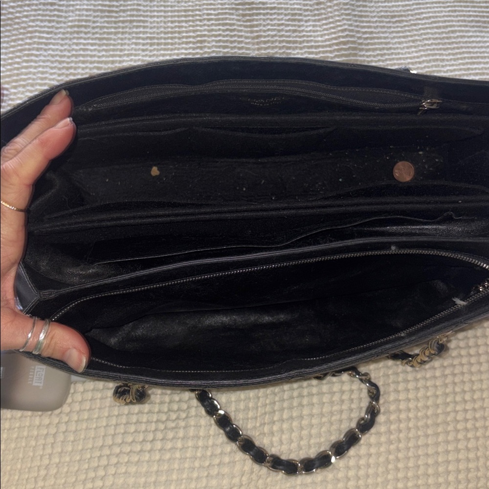 CHANEL Black Quilted Leather Shoulder Tote with Gold Chain - Picture 7 of 17